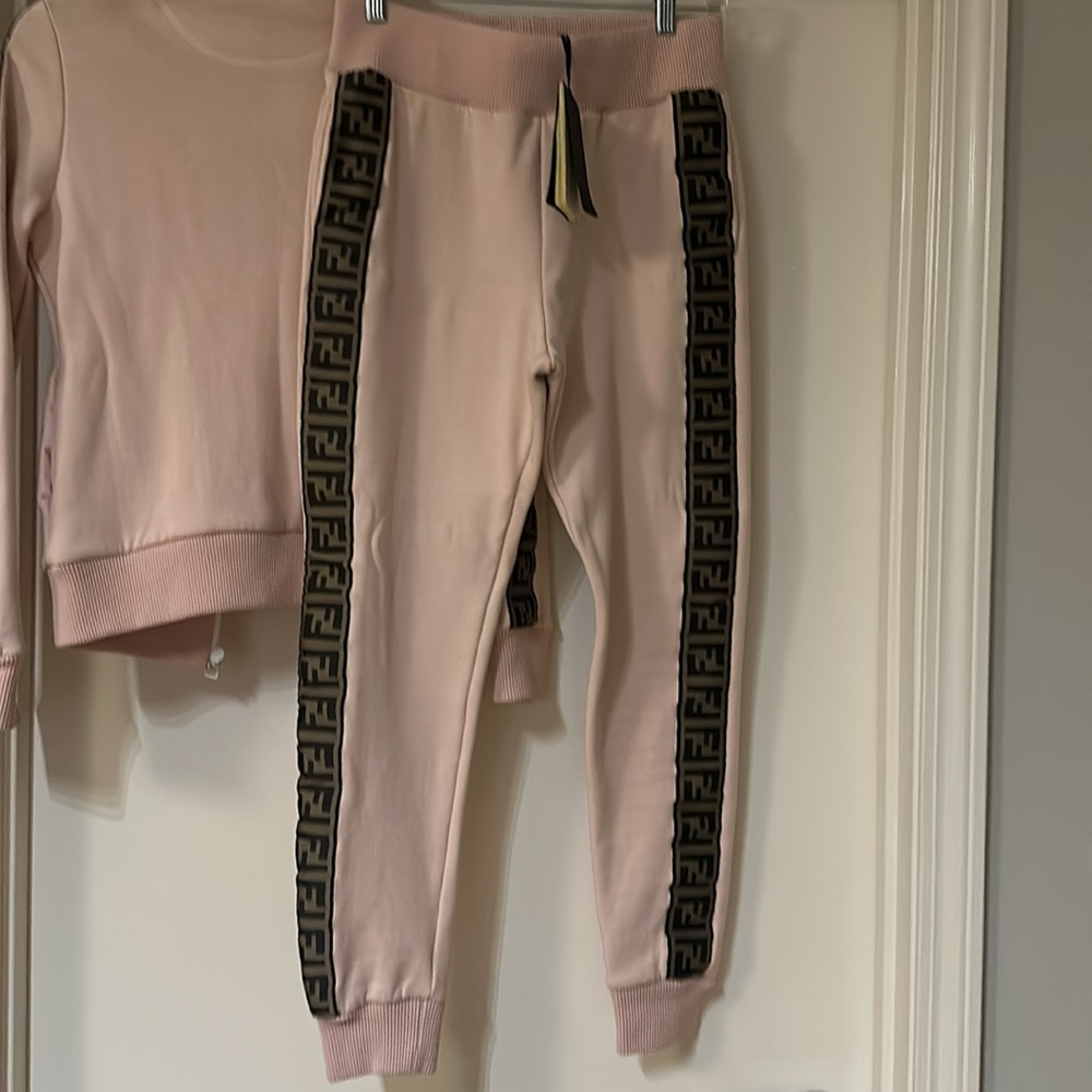 Sweatsuit - Picture 7 of 17